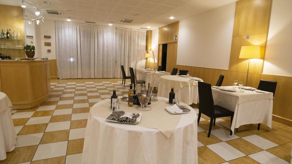 B&B Hotel Cuneo Cristal Kültér fotó