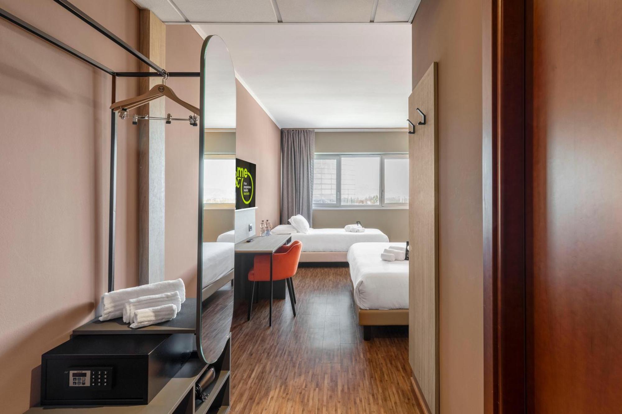 B&B Hotel Cuneo Cristal Kültér fotó
