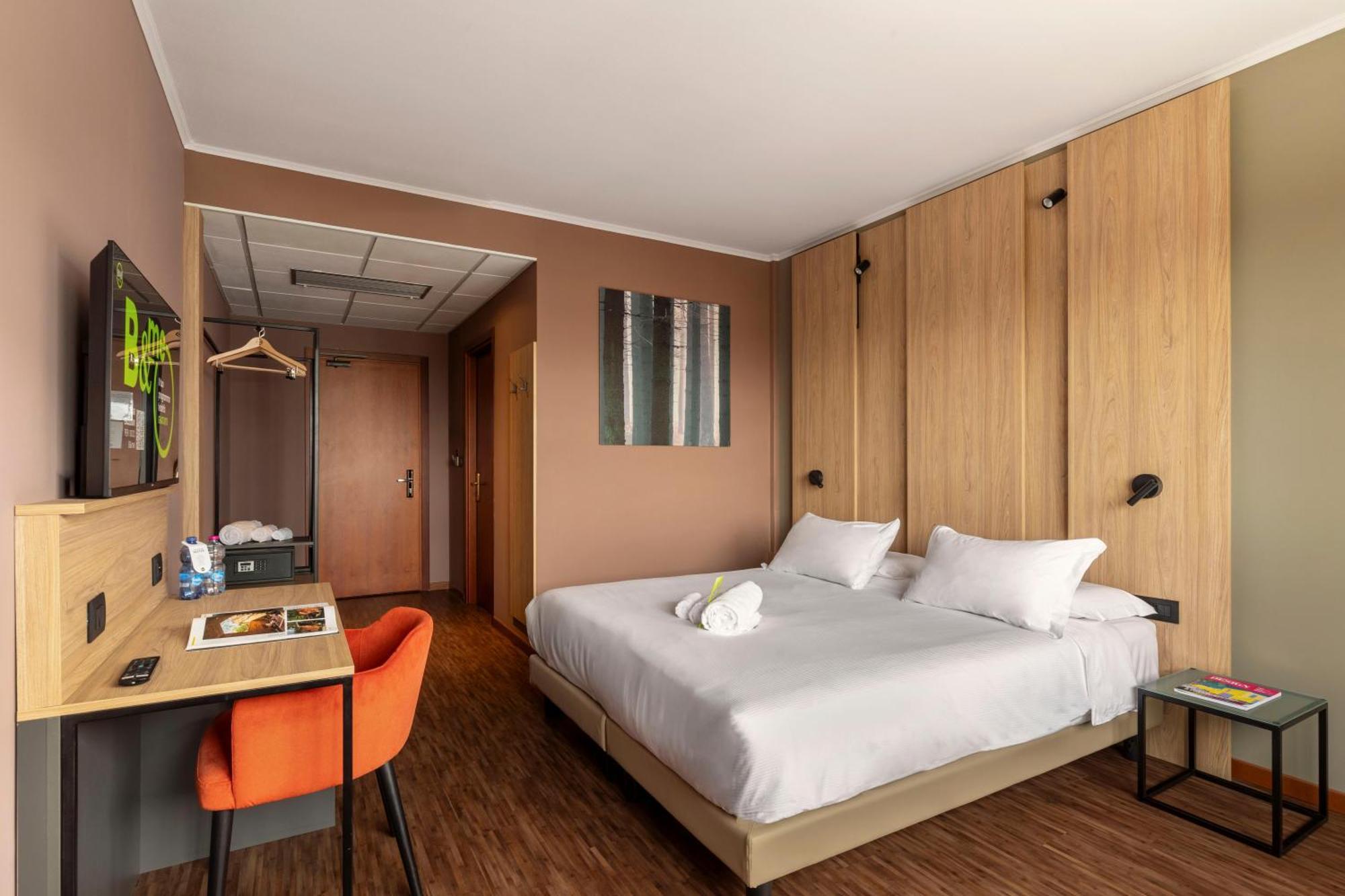 B&B Hotel Cuneo Cristal Kültér fotó