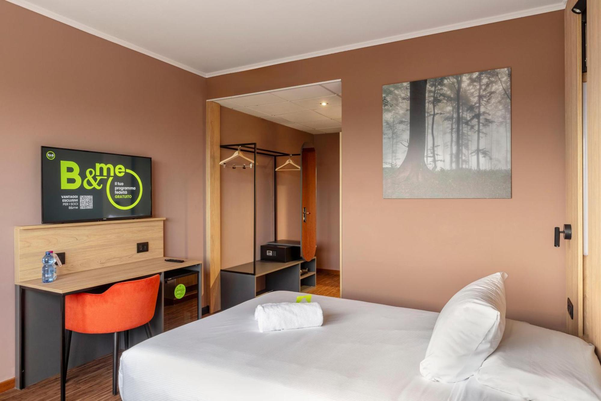 B&B Hotel Cuneo Cristal Kültér fotó