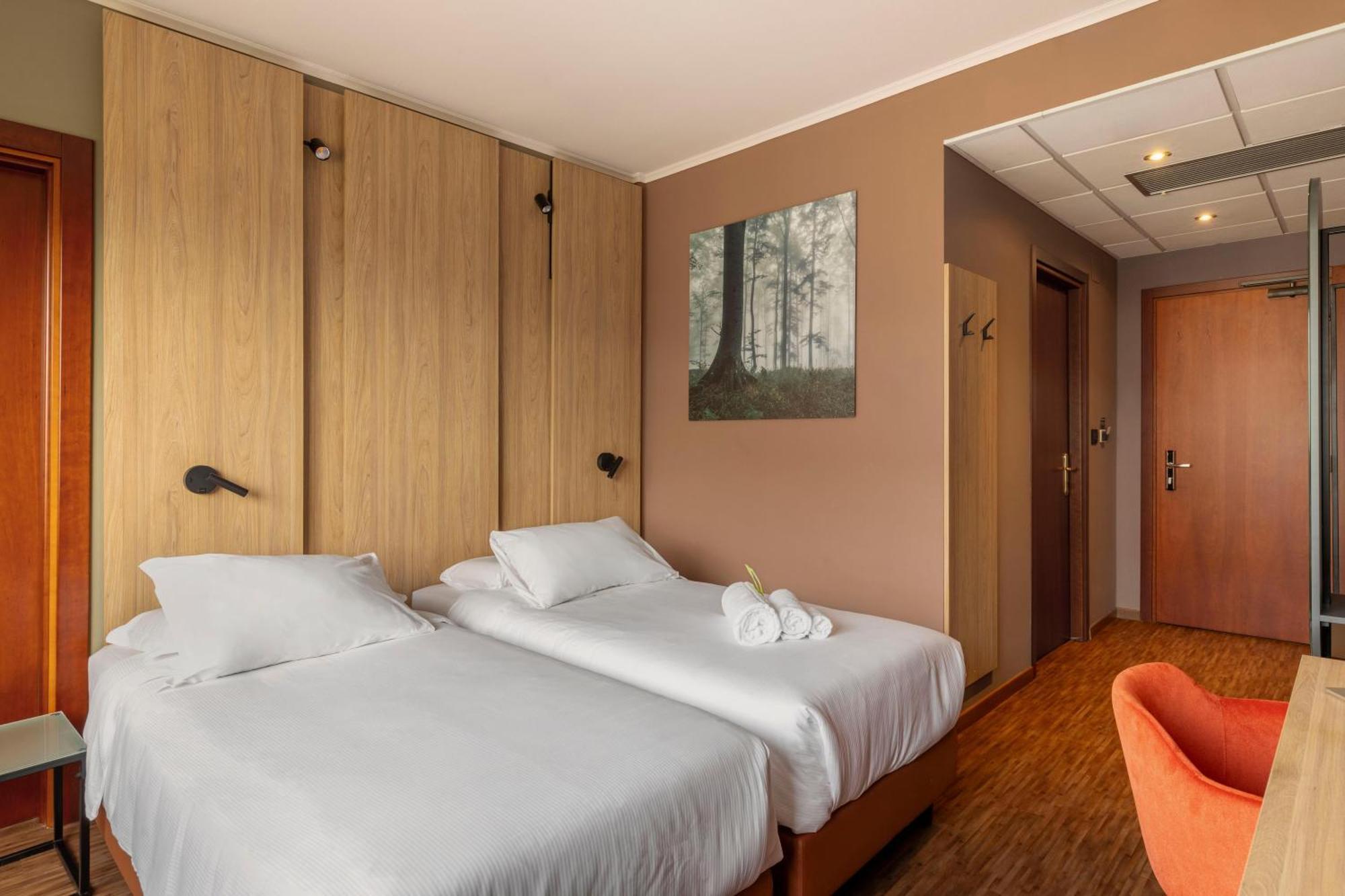 B&B Hotel Cuneo Cristal Kültér fotó
