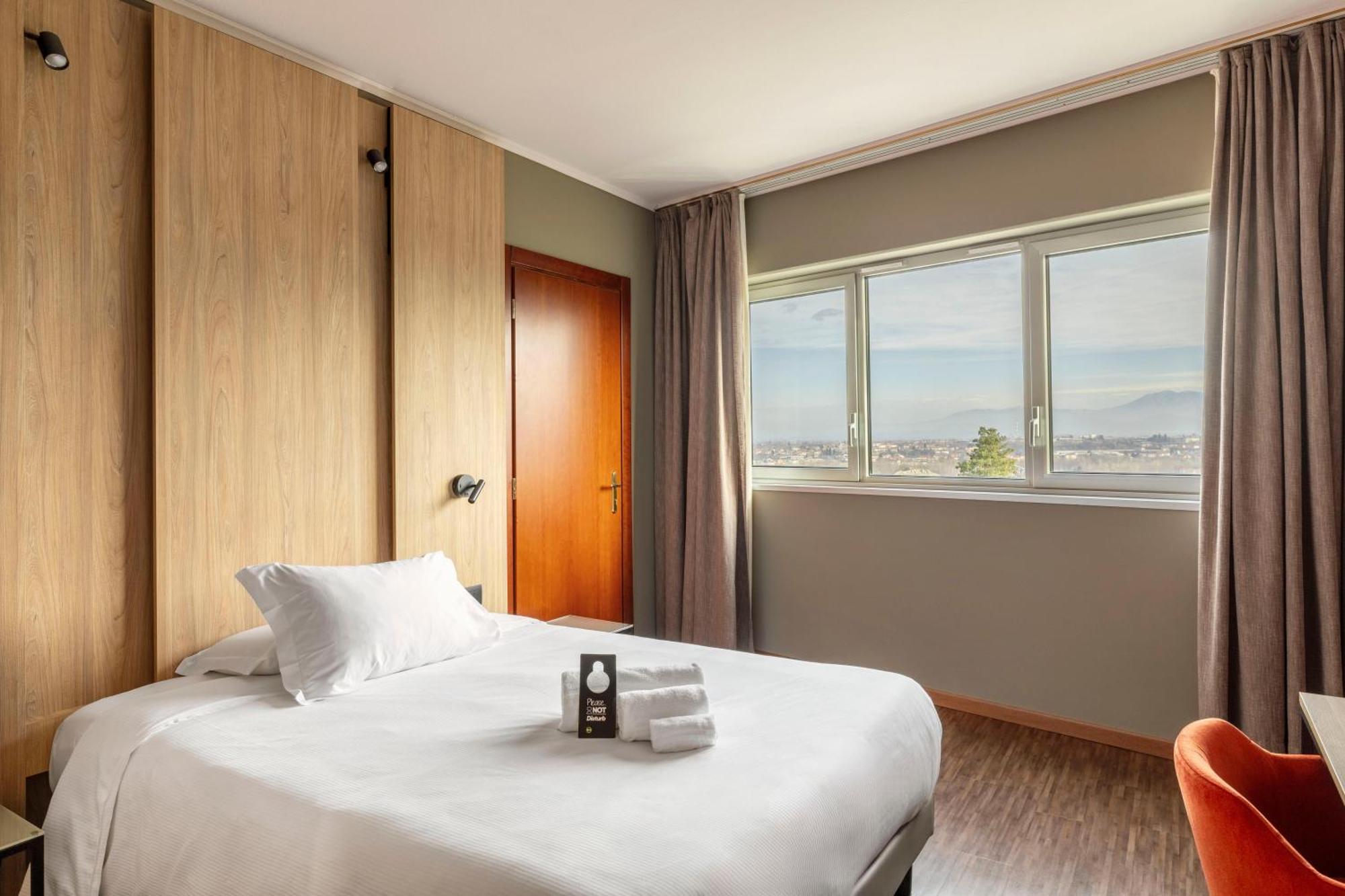 B&B Hotel Cuneo Cristal Kültér fotó