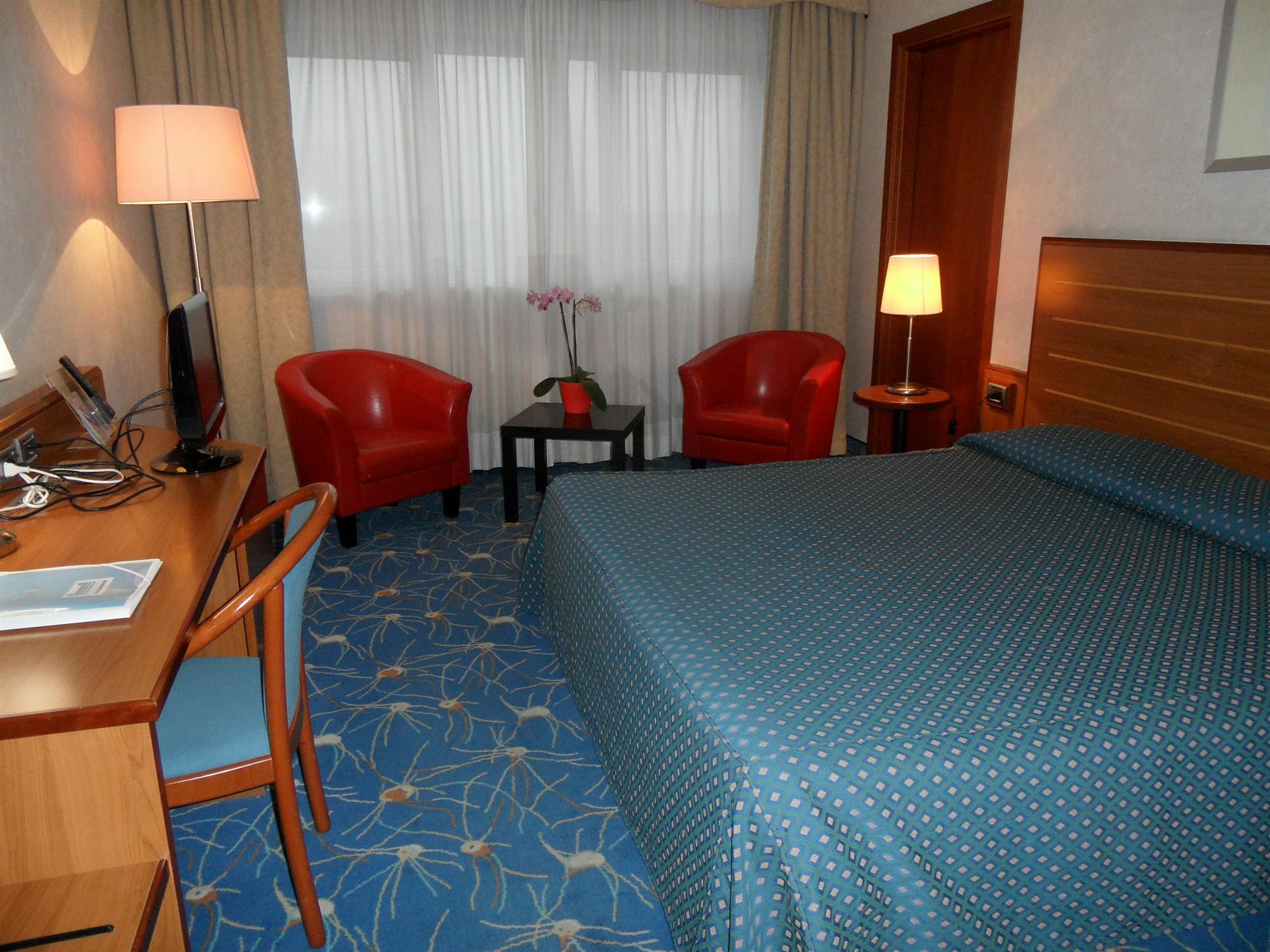 B&B Hotel Cuneo Cristal Kültér fotó